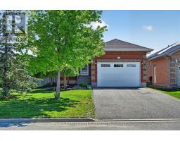 21 EAKINS CRESCENT, kawartha lakes (lindsay), Ontario