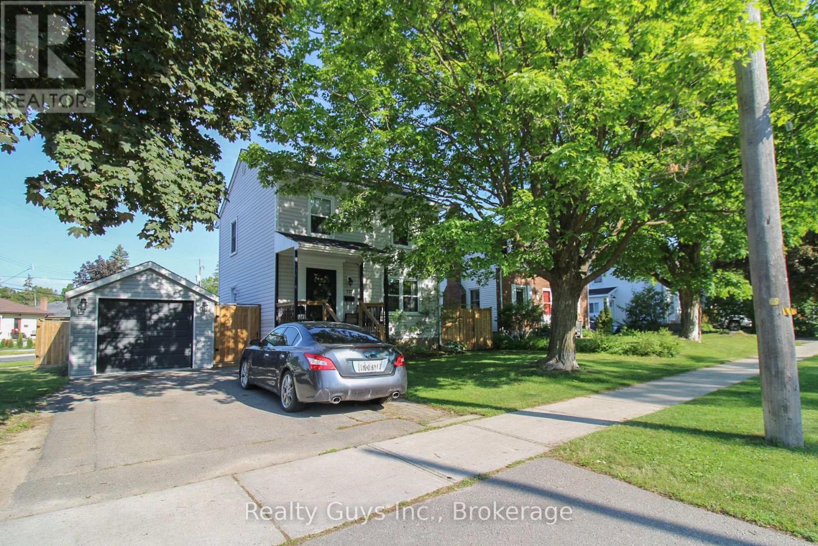 727 CHESTERFIELD AVENUE, peterborough (northcrest ward 5), Ontario