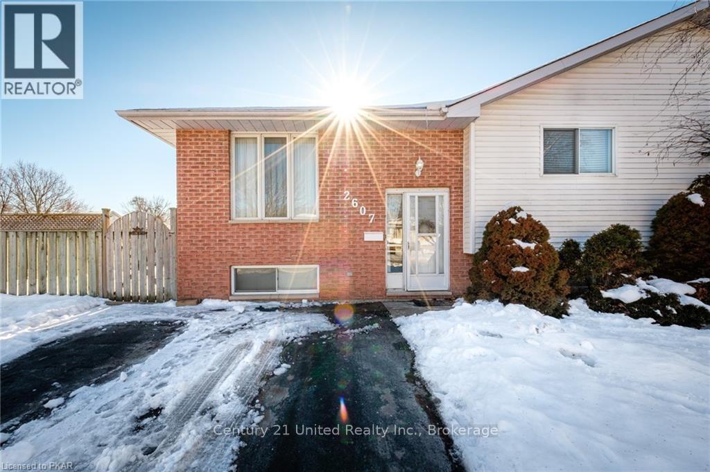 UNIT B - 2607 FOXMEADOW ROAD, peterborough (ashburnham ward 4), Ontario