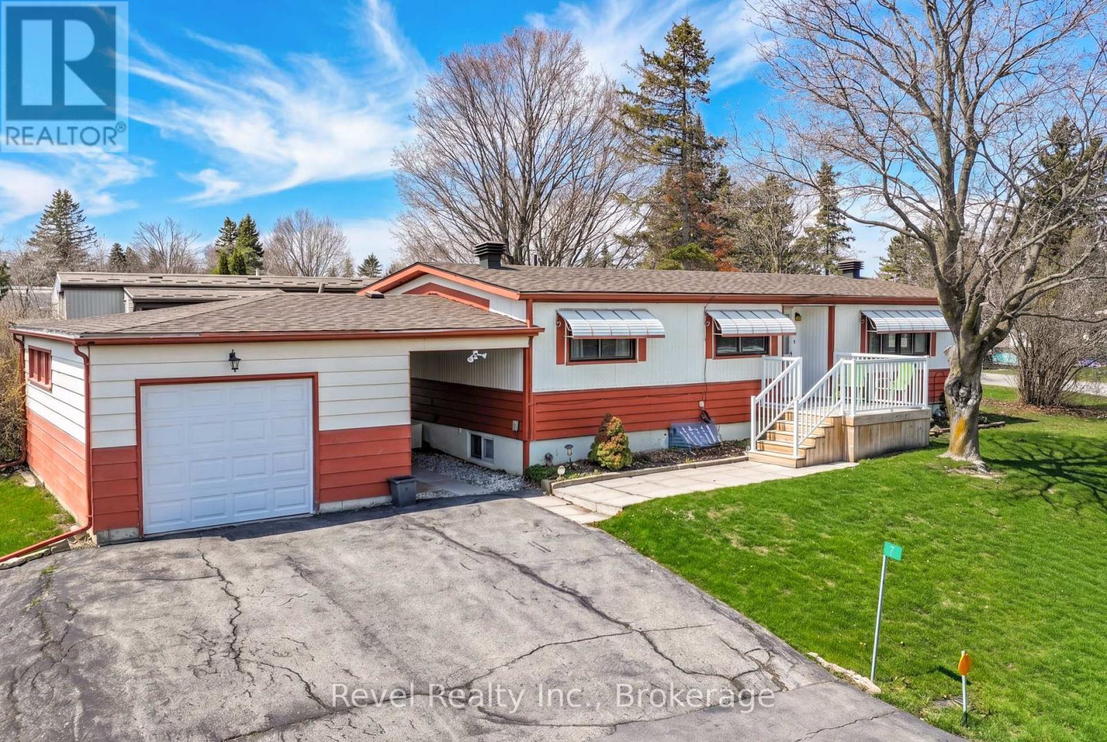 7 MACAL DRIVE, kawartha lakes (fenelon), Ontario