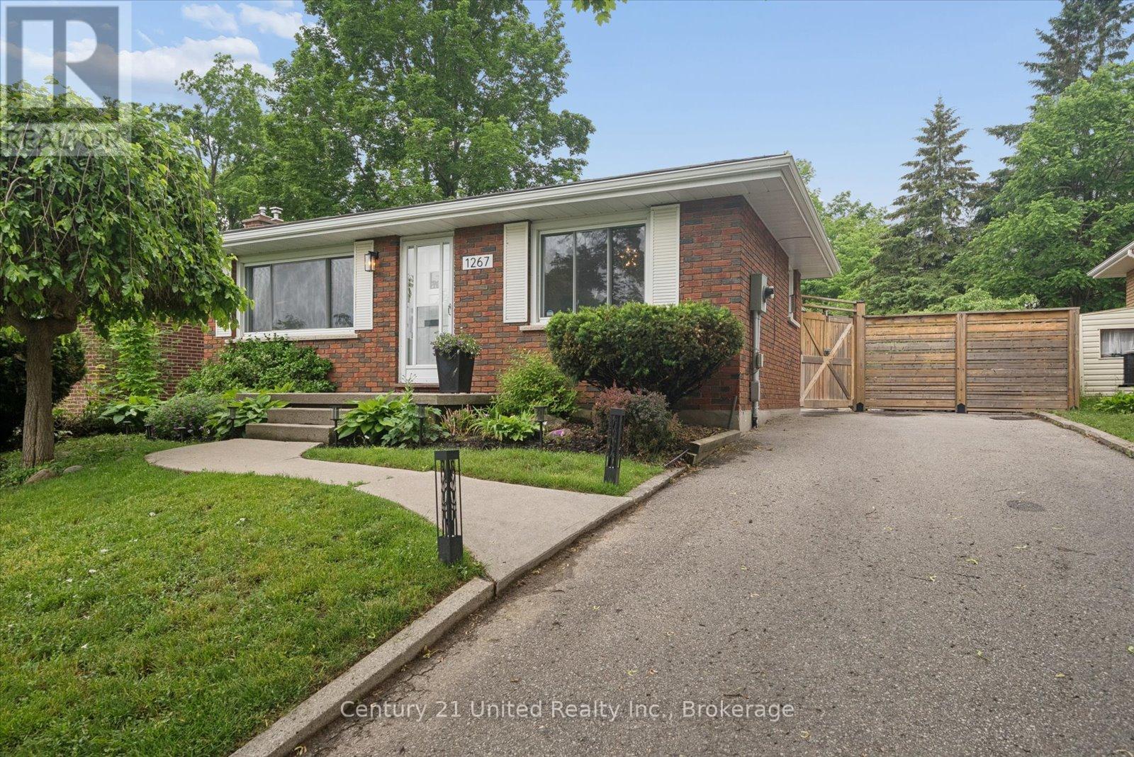 1267 AMUNDSEN AVENUE, peterborough (northcrest ward 5), Ontario