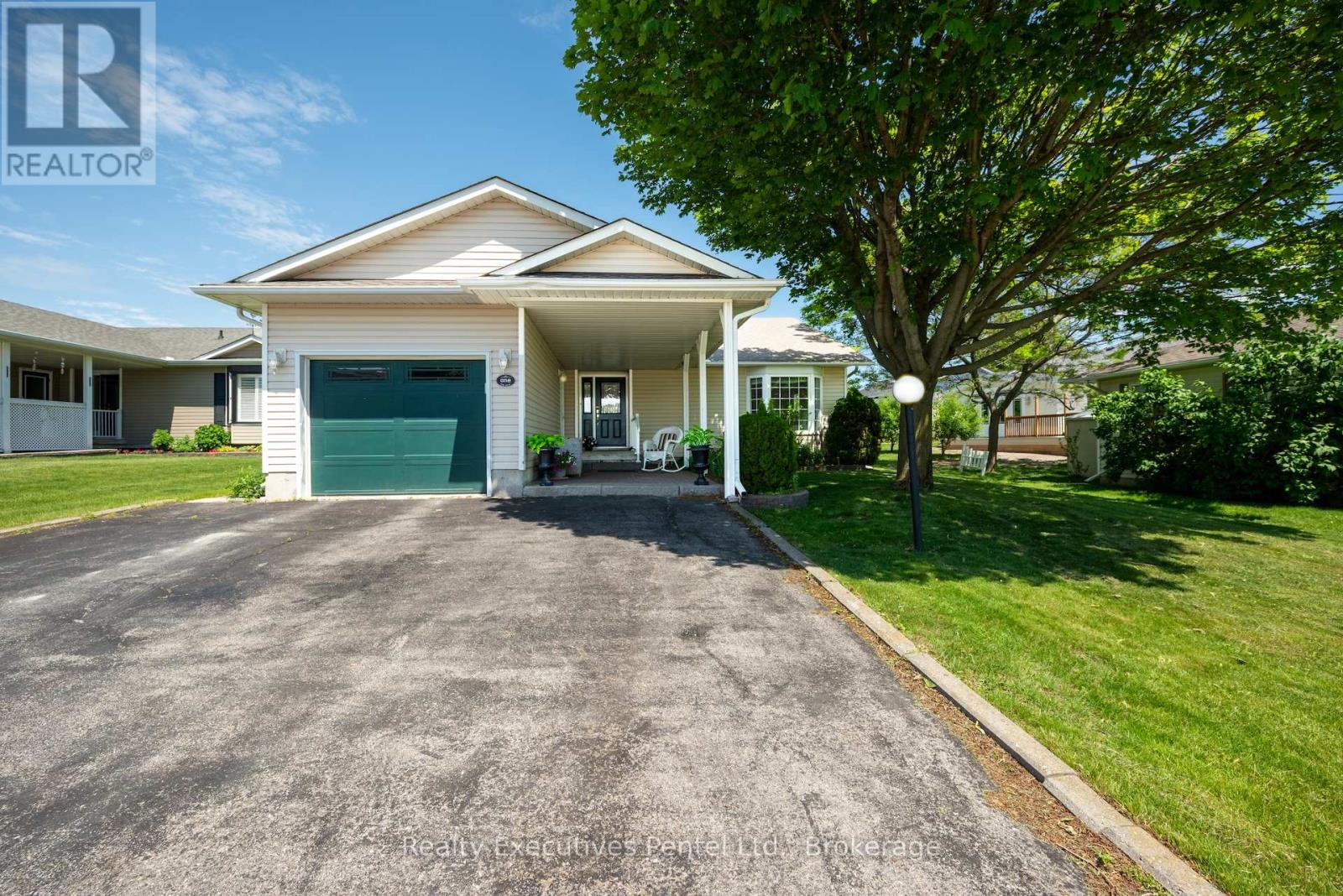 1 CLIFF DRIVE, clarington (newcastle), Ontario