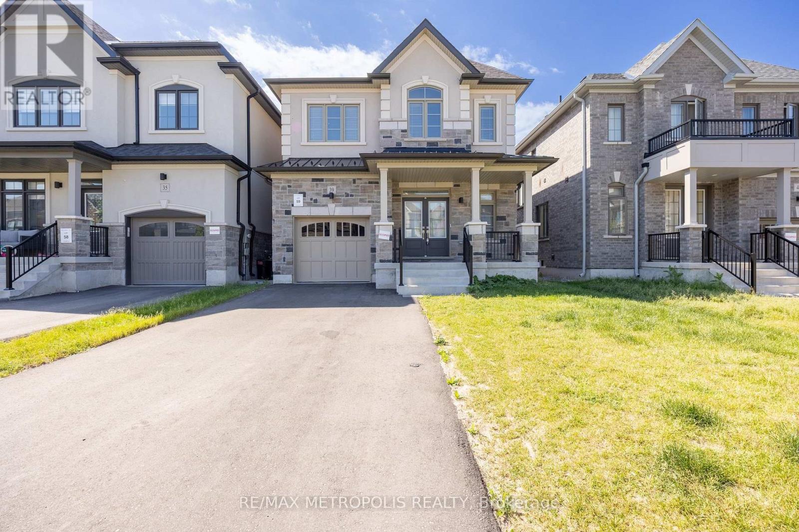 39 NORTHROP AVENUE, clarington (newcastle), Ontario