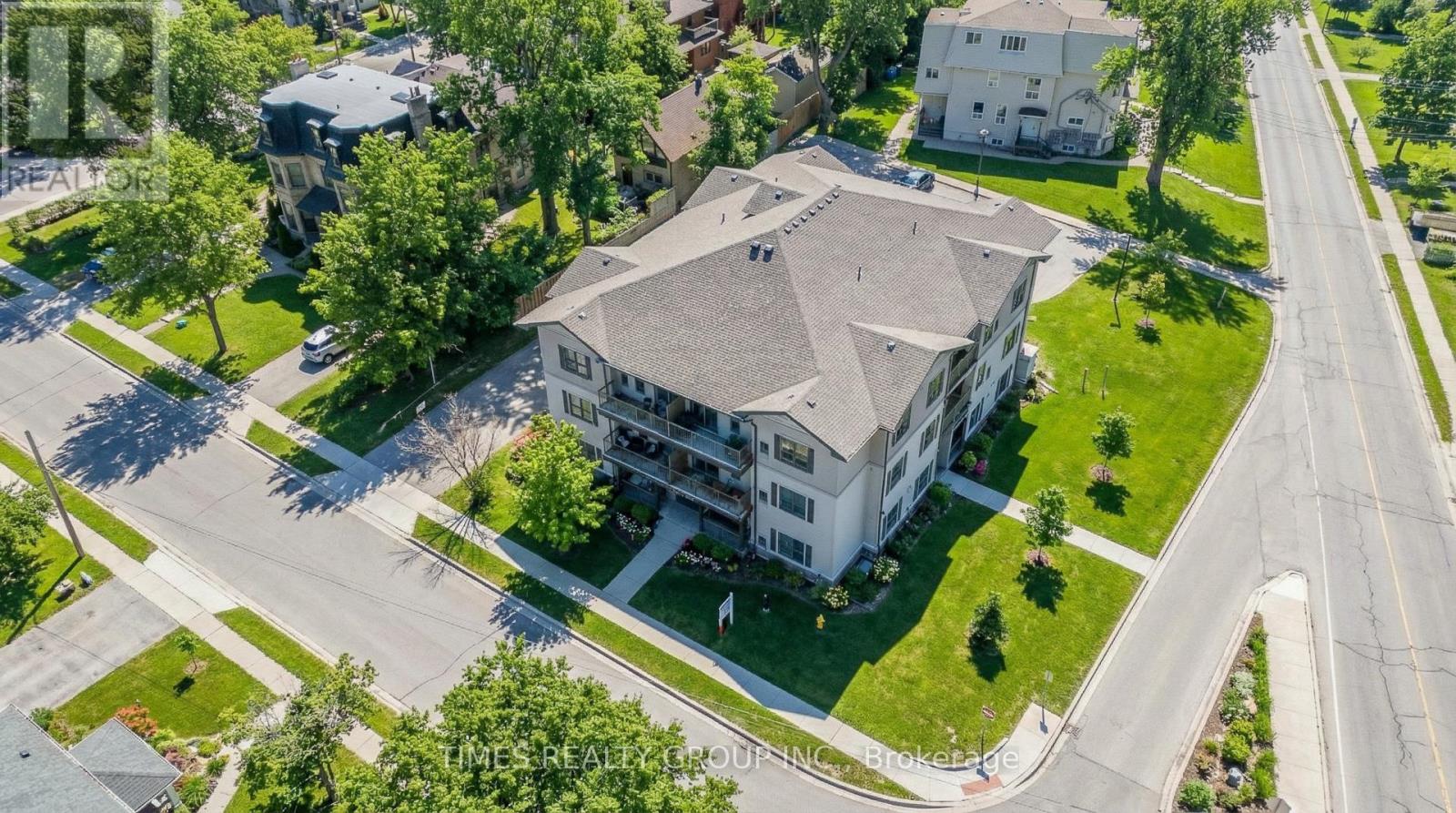 203 - 369 HUNTER STREET W, peterborough (town ward 3), Ontario