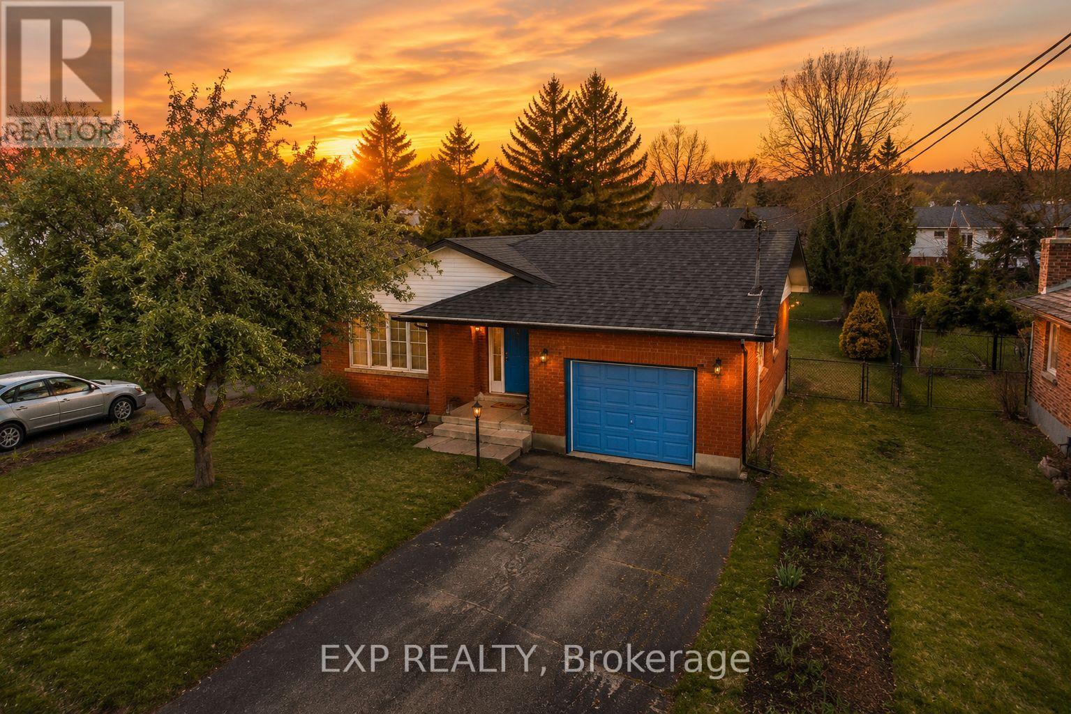 164 COLBORNE STREET W, kawartha lakes (lindsay), Ontario