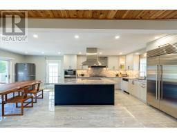15 OAKRIDGE DRIVE, north kawartha, Ontario