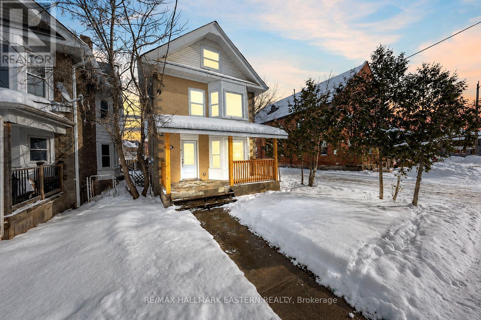 MAIN FLOOR - 184 PARK STREET N, peterborough, Ontario