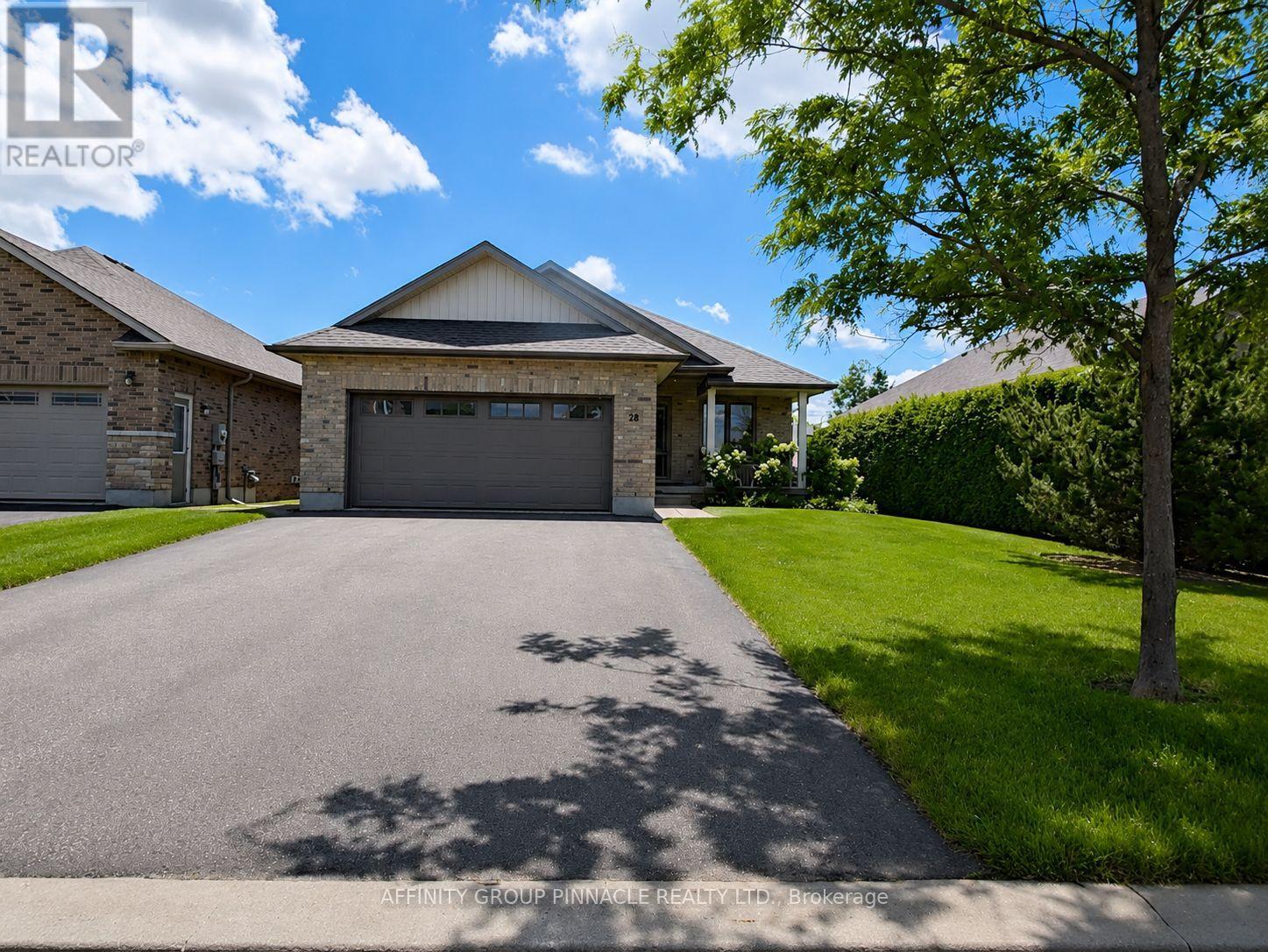 28 LIAM STREET, kawartha lakes (lindsay), Ontario