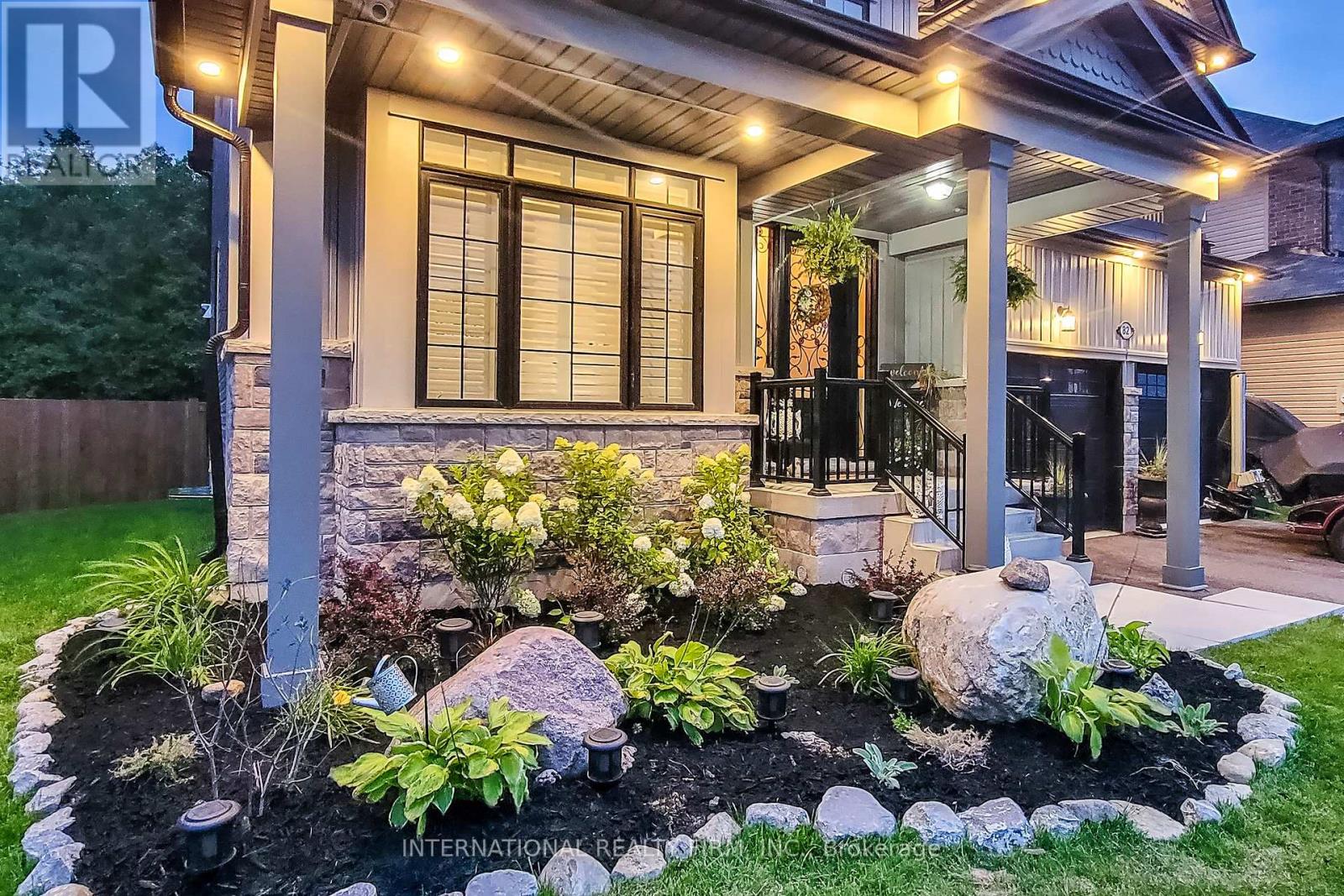 82 HENNESSEY CRESCENT, kawartha lakes (lindsay), Ontario